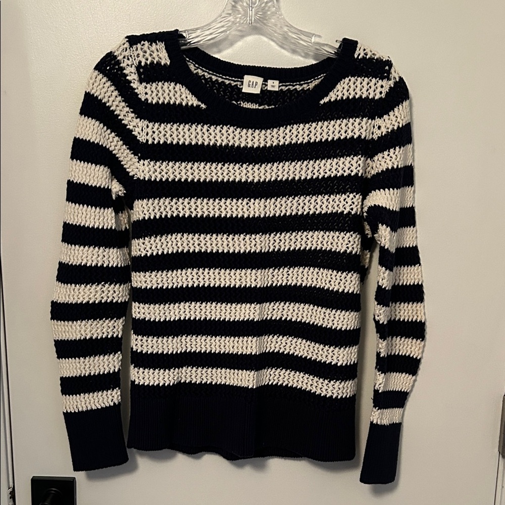 GAP Women's Navy and Cream Striped Open Knit Sweater